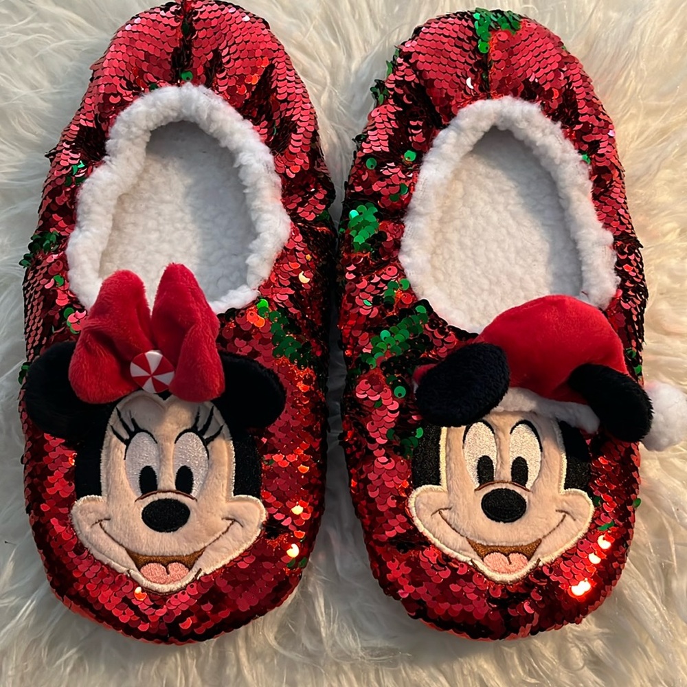 Disney Parks Mickey & Minnie size LG 9/10 Christmas slippers